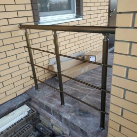 Поручні для балкона з алюмінію з круглим профілем бронзового кольору
